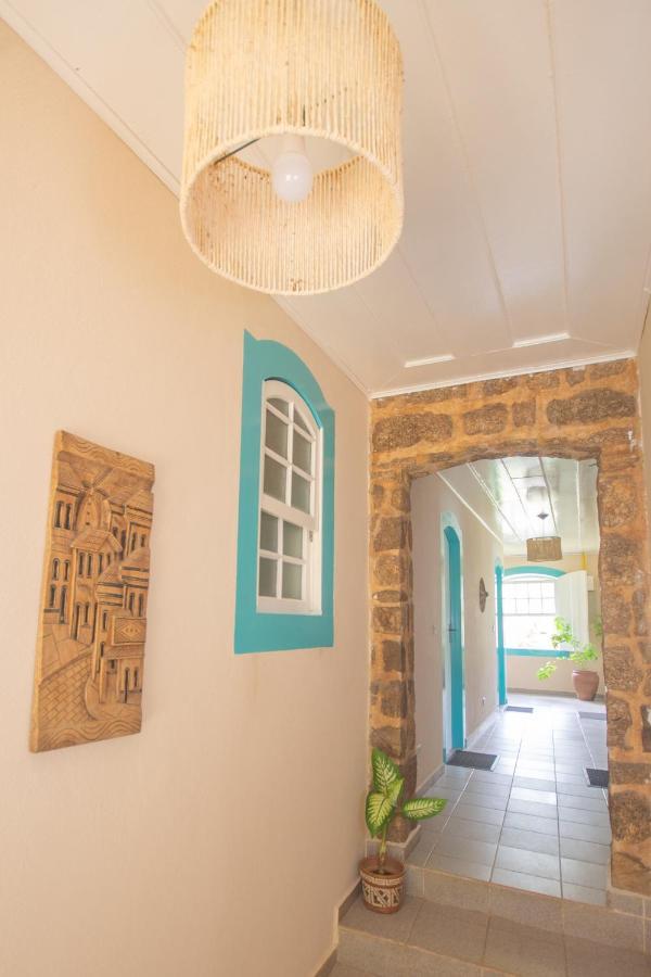 Casa Viva Hostal *