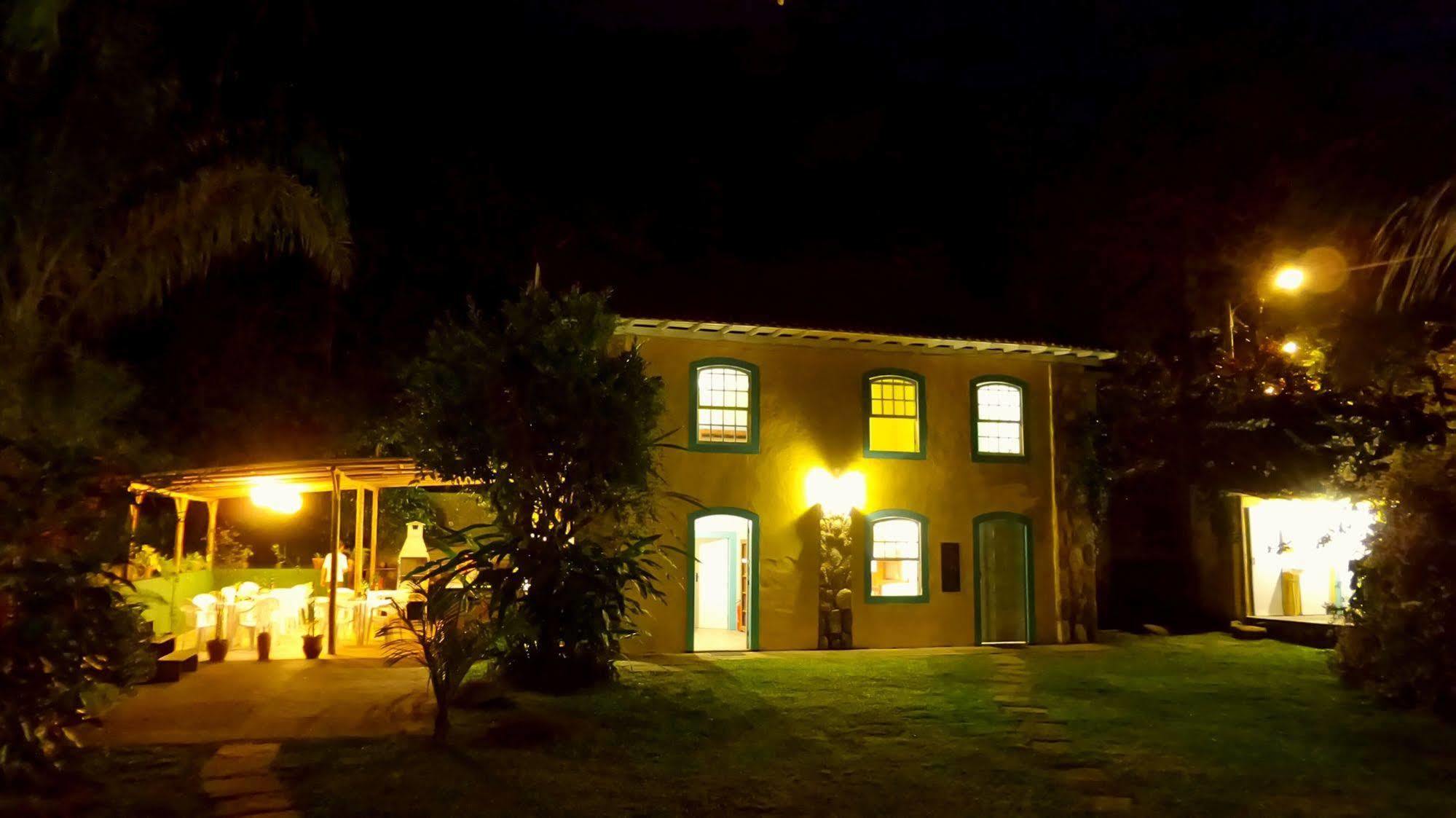Casa Viva Hostal *