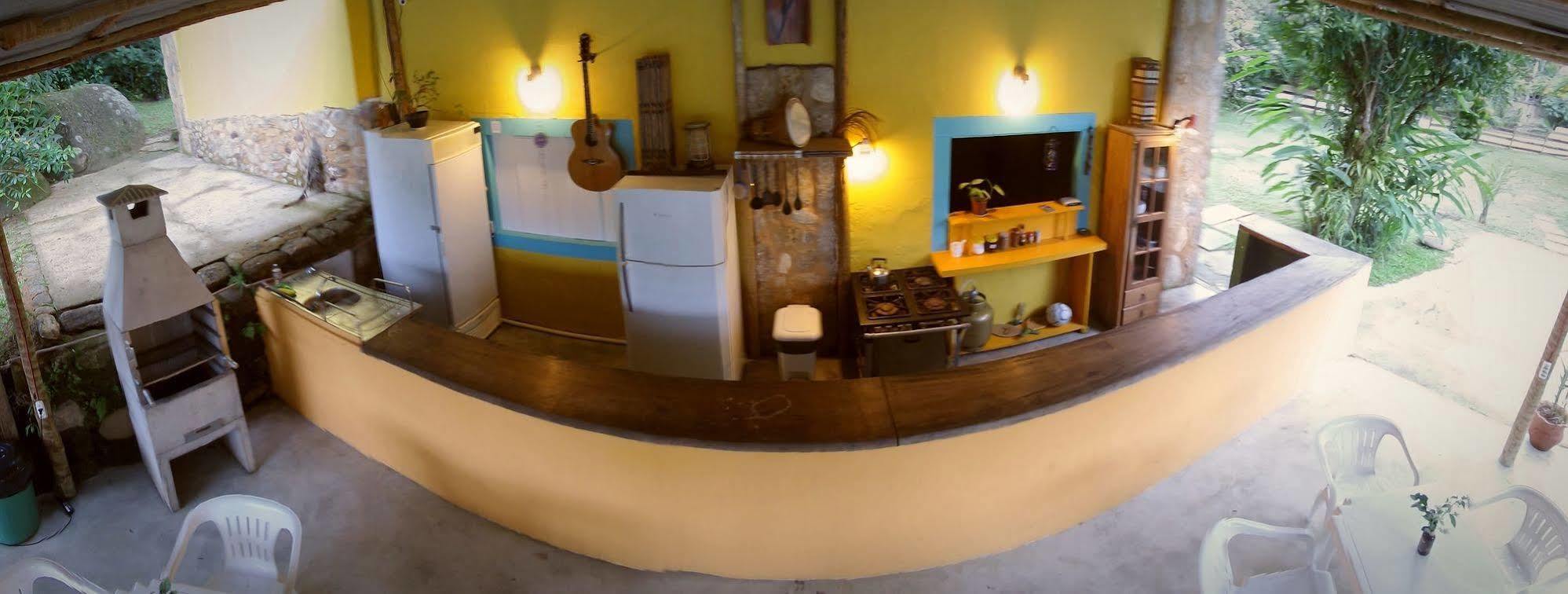 Casa Viva Hostal Parati